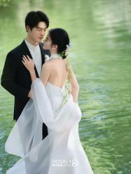 -都市丽人婚纱摄影