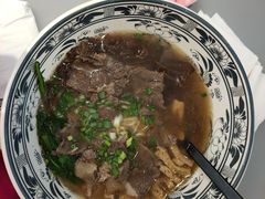 -粉吖吖·邵阳米粉(体育西路店)