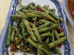 -维吾尔餐厅(宜山路店)