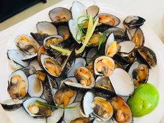 -覃记海鲜美食餐厅