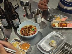 -马路牙子烧烤音乐酒馆(望京店)