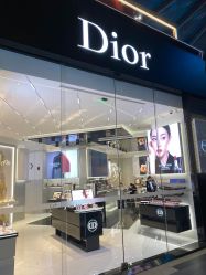 -Dior