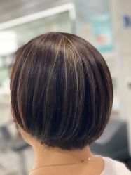 -镁连社·美联社