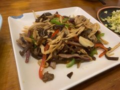 -小厨子私房菜·云南美食店