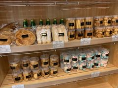 零售区-老梦面包 CHEZMOREL(三源里店)