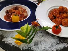 红酒鹅肝拼咕噜肉-禾悦庄餐厅