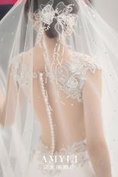 -艾米丽婚纱礼服