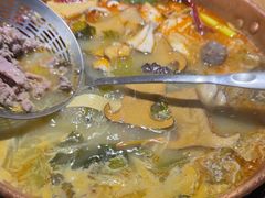 -洱火云南酸菜牛肉火锅(石景山当代商城店)