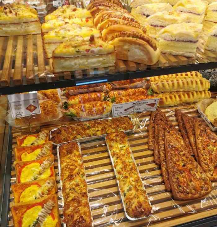 巴莉甜甜(二里街店)-"「双层芝士蛋糕」「西雅图之恋」「兔兔果园.