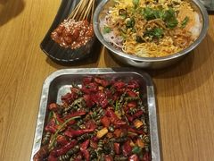 -喝丢一只鞋辣炒海鲜小烧烤(三八广场店)