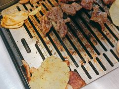 -臻牛烤肉