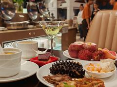 -荣誉国际酒店-云顶旋转餐厅