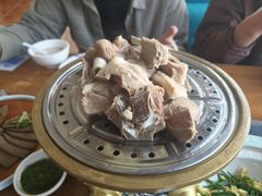 -蒙亨·手把肉·蒙古包文化主题餐厅(乌兰察布天恒广场店)