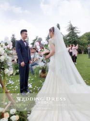 -艾米丽婚纱礼服