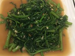 -The Dishes Seafood & Restaurant