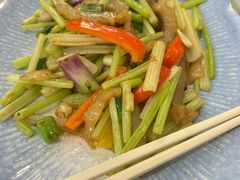 芹菜炒海参-朱仔记食府(江南大道店)