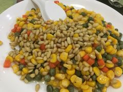 -鲤鱼塘农家山庄
