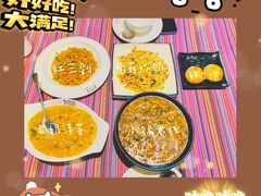 -香巴拉云南餐厅(华莱坞店)
