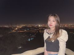 -鬼笑石后山停车场