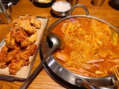 甜辣无骨炸鸡-包装马车·韩国料理·포장마차