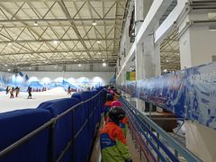 -乔波室内滑雪场