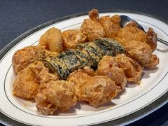 咸蛋海苔九节明虾球-三利音·东方司宴(外滩店)