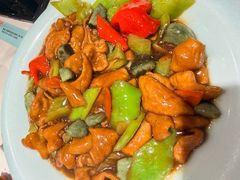 腊八蒜烧肥肠-新侨小馆(东直门北小街店)