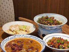 -费大厨辣椒炒肉(高铁吾悦广场店)