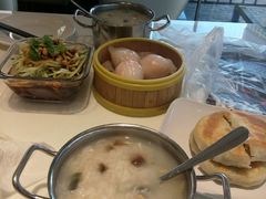 -圣河湾虾饺美食(站前店)