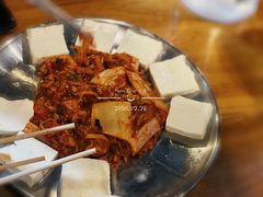 辣白菜五花肉-包装马车·韩国料理·포장마차