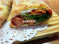 酱香煎饼-张果佬年糕卷(科巷店)