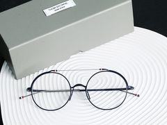 -目艮眼镜SHOWROOM(品牌集合店)