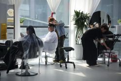 -U·NI SALON 造型