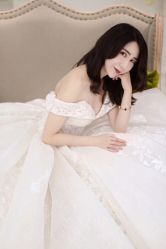 -深白婚纱艺术馆(王府壹号店)