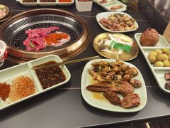 -梨花甄选自助烤肉(小寨原力场店)