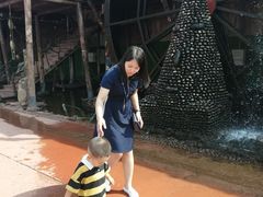 -呀路古热带植物园