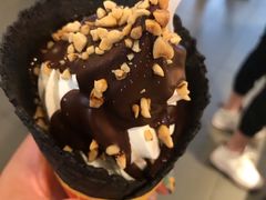 脆皮巧克力花生味圆筒-麦当劳(普陀长途客运中心店)