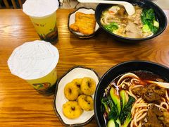 -鑫花溪牛肉米粉(凤凰街创始总店)