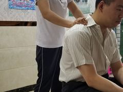 -郑远元专业修脚房(宣化路店)