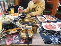 -黑牛の場烤肉(摩天活力城店)