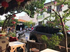 -大树下海鲜饭店