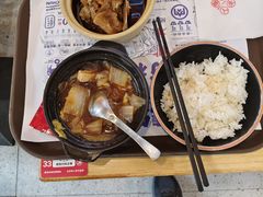 -万和春排骨砂锅米饭(新业广场店)