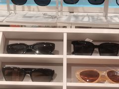 -名创优品(北京新中关购物中心地铁层店)