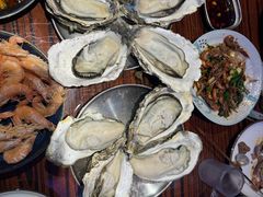 -蚝堡海鲜·威海菜·海肠捞饭·烧烤·亚洲吃蚝公司(幸福门店)