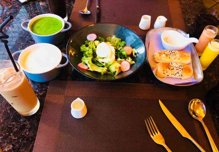 雨花西餐厅(人民南路直营店)-"雨花西餐厅作为深圳老牌连锁西餐来说算