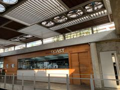 -ROAST coffee & eatery