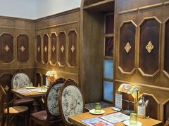 -秘密旅行Bonjour(黑金冠 江南西店)
