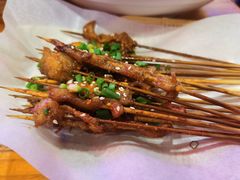 猪鼻筋-二钳洞庭虾蟹·江湖菜(成都鹭岛店)
