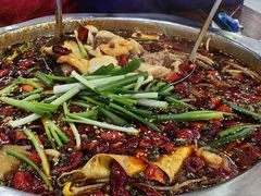 -乡土特色.冷锅鱼.牦牛肉汤锅