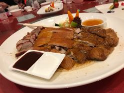 点击看大图 乳猪烧味拼盘-深圳中洲万豪酒店·宴会厅